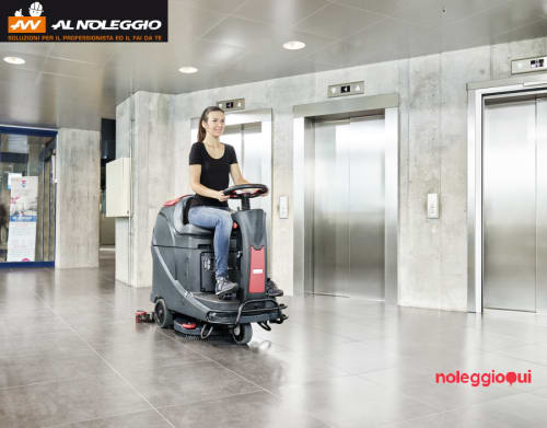 Noleggio Lavasciuga compatta e agile