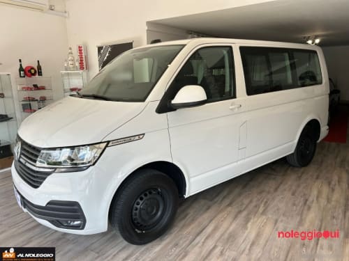 Noleggio Minibus 9 posti MiniVan Passo Corto Caravelle