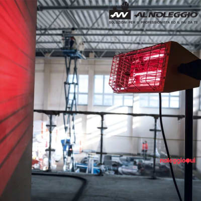 Noleggio LAMPADA AD INFRAROSSI 1500 WATT