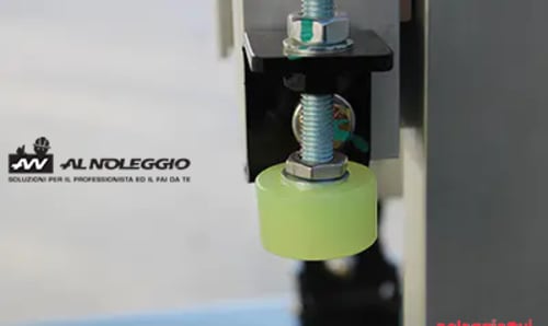 Noleggio Piattaforma di lavoro aereo a montante singolo