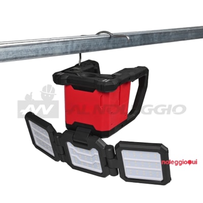 Noleggio Luce led da cantiere con 3 teste multidirezionali a batteria/corrente