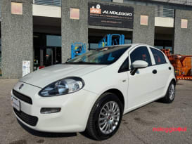 Fiat Punto con gancio traino