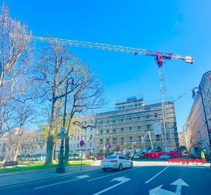 Noleggio Gru Edile a Torre da 40 a 70 mt e Gru Edili Automontanti da 15 a 40 mt