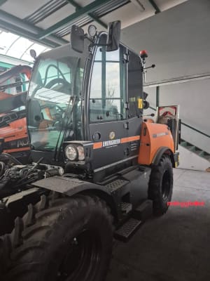 Noleggio Noleggio trattore Energreen ILF Kommunal 