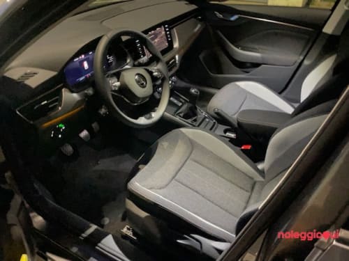 Noleggio NOLEGGIO SKODA KAMIQ BREVE MEDIO TERMINE 
