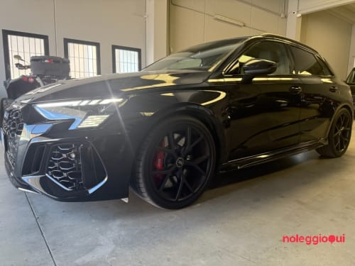 Noleggio Noleggio Audi RS3