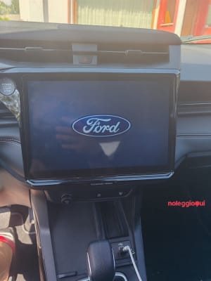 Noleggio FORD PUMA NOLEGGIO GIORNALIERO SETTIMANALE MENSILE