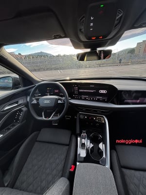 Noleggio NOLEGGIO AUDI Q5 40 TDI S-LINE 2.0cc 204cv