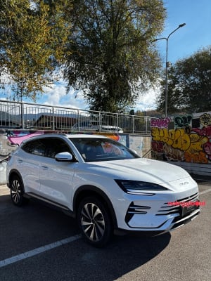 Noleggio NOLEGGIO BYD SEUL U-DMi