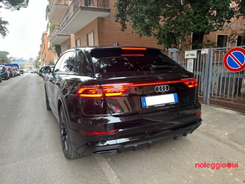 Noleggio NOLEGGIO NO SCORIGNG AUDI Q8