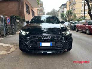NOLEGGIO NO SCORIGNG AUDI Q8 