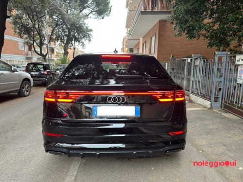 Noleggio NOLEGGIO NO SCORIGNG AUDI Q8