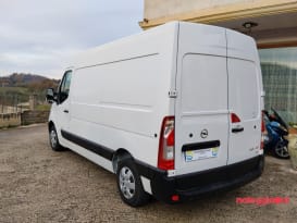 Noleggia Opel Movano L2 H2 anche senza carta di credito