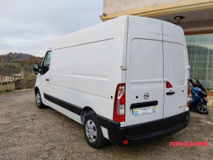 Noleggia Opel Movano L2 H2 anche senza carta di credito