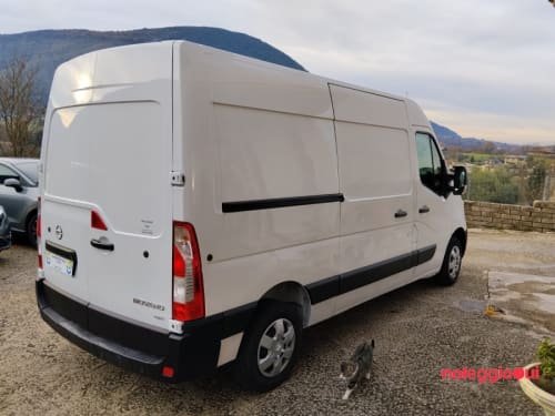 Noleggio Noleggia Opel Movano L2 H2 anche senza carta di credito