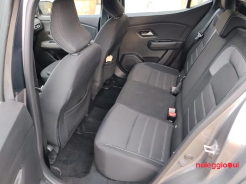 Noleggio Noleggia Dacia Sandero GPL anche senza carta di credito