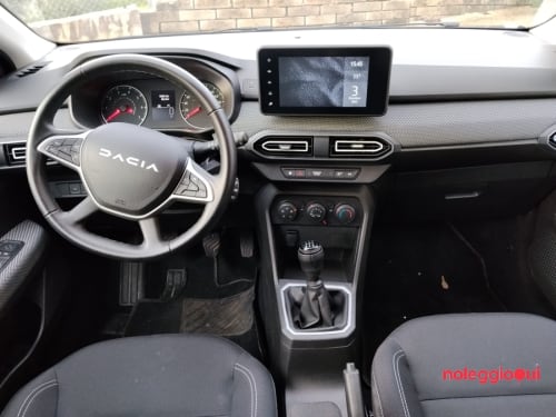 Noleggio Noleggia Dacia Sandero GPL anche senza carta di credito