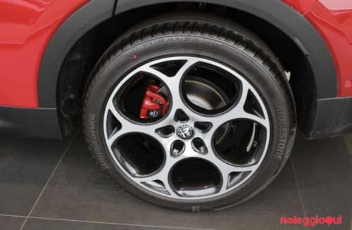 Noleggio ALFA ROMEO TONALE NO SCORING