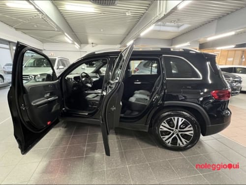 Noleggio MERCEDES BENZ GLB 7P NO SCRORING