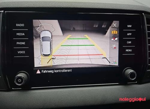 Noleggio SKODA KAROQ NO SCORING