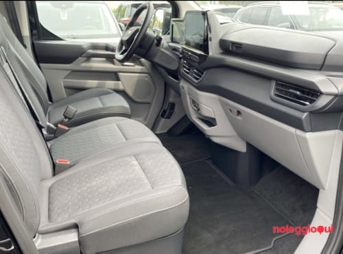 Noleggio FORD TOURNEO NO SCORING