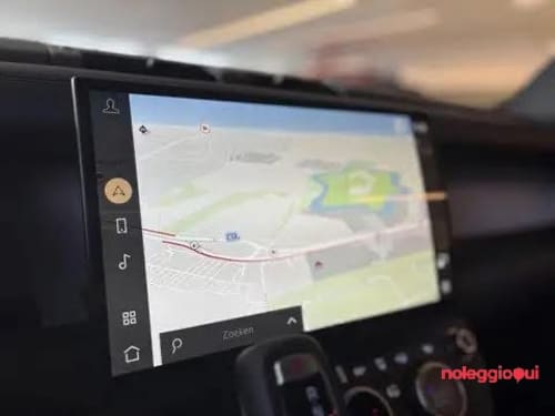 Noleggio LAND ROVER RANGE ROVER DEFENDER 