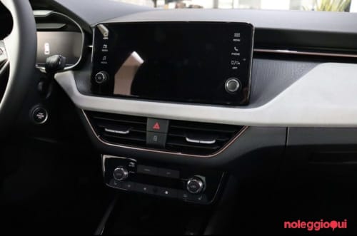 Noleggio SKODA KAMIQ NO SCORING