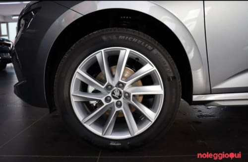 Noleggio SKODA KAMIQ NO SCORING