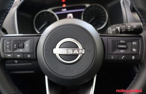 Noleggio NISSAN QASHQAY AUTOMATICA
