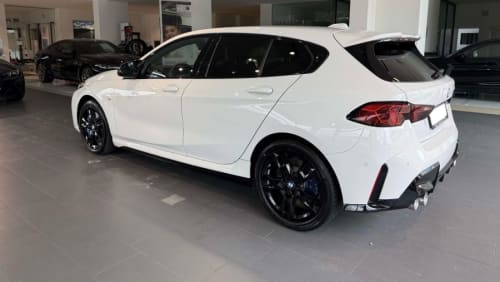 Noleggio BMW SERIE 1 M35i XDrive NO SCORING