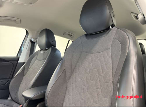 Noleggio VOLKSWAGEN TIGUAN BUSINESS NO SCORING 
