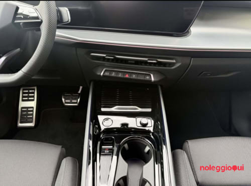 Noleggio AUDI Q3 SUV 35 TDI 2.0cc 150cv No scoring