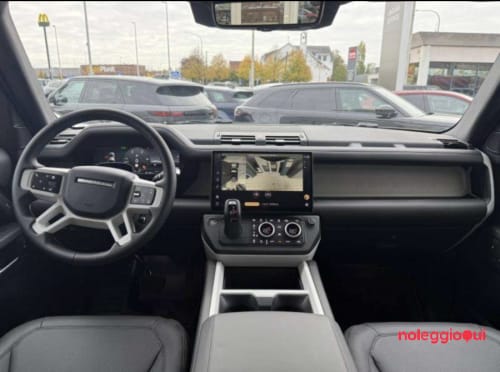 Noleggio LAND ROVER RANGE ROVER DEFENDER