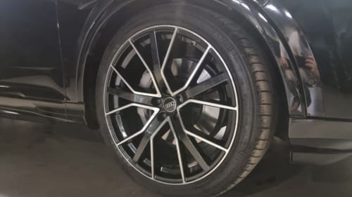 Noleggio AUDI Q7 NO SCORING