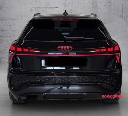 Noleggio AUDI Q3 SUV 35 TDI 2.0cc 150cv