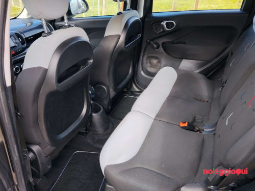 Noleggio FIAT 500L 1.3 MultiJet 95 CV Pop Star - Garanzia 12 Mesi