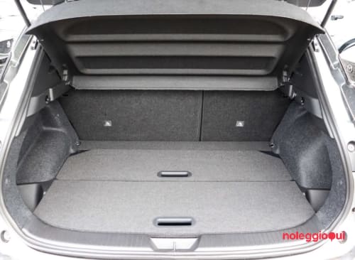 Noleggio NISSAN QASHQAY NO SCORING