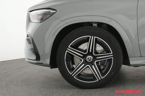 Noleggio MERCEDES-BENZ GLE SUV NOLEGGIO NO SCORING