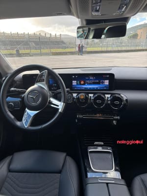 Noleggio MERCEDES-BENZ CLASSE A NOLEGGIO NO SCORING 
