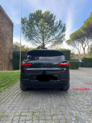 Noleggio LAND ROVER RANGE ROVER SPORT 