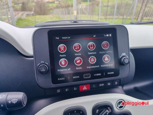 Noleggio Fiat Pandina Cross 1.0 Firefly Hybrid 70cv S&S