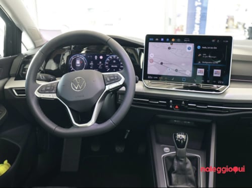 Noleggio VOLKSWAGEN GOLF 8 NOLEGGIO NO SCORING 