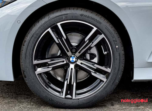 Noleggio BMW 320d TOURING STATION WAGON