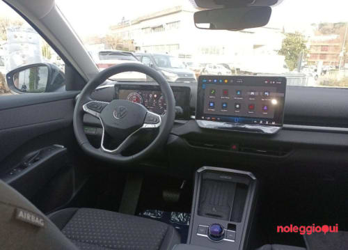 Noleggio VOLKSWAGEN T-ROC NOLEGGIO NON SCORING