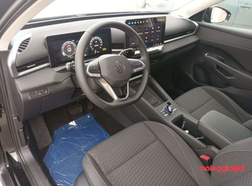 Noleggio VOLKSWAGEN T-ROC NOLEGGIO NON SCORING