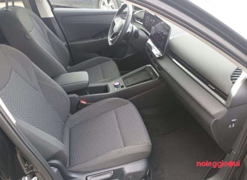 Noleggio VOLKSWAGEN T-ROC NOLEGGIO NON SCORING