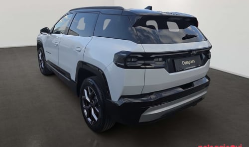 Noleggio JEEP AVENGER NO SCORING 