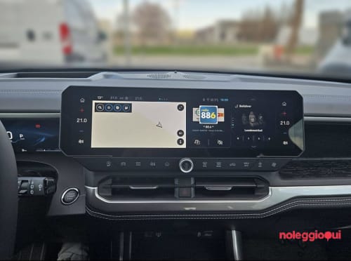 Noleggio JEEP AVENGER NO SCORING 