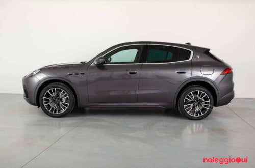 Noleggio MASERATI GRECALE NO SCORING 