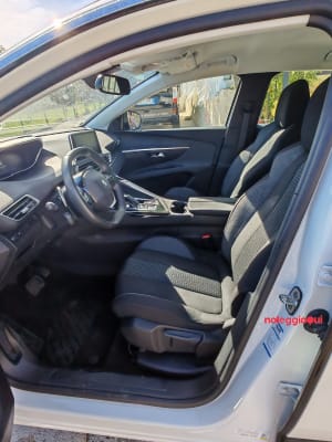 Noleggio Noleggio a Riscatto No Scoring Suv Peugeot: Scopri la 3008